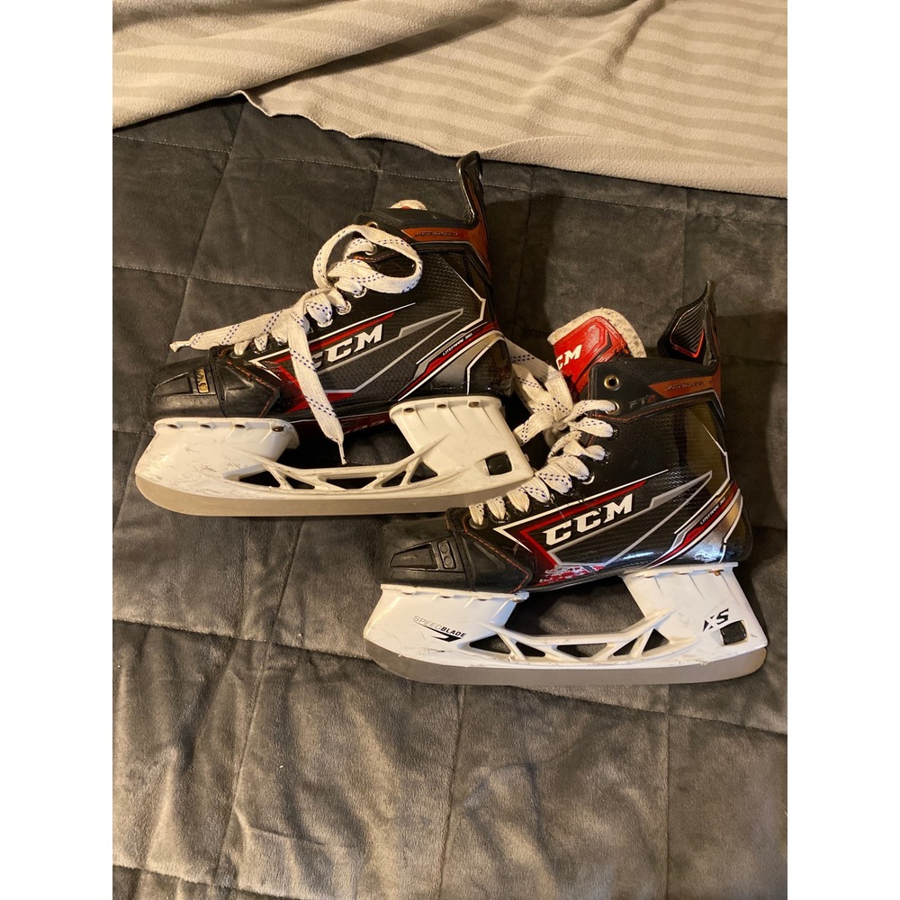 CCM JetSpeed FT2 Ice Hockey Skates Men US 8 SpeedBlade XS Liteframe 360 EVO